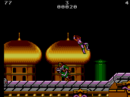 Strider (SEGA Master System) screenshot: Leaping over baddie