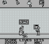 Home Alone (Game Boy) screenshot: And then he stands on the trap