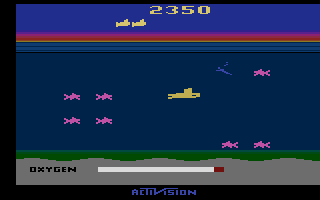 Seaquest (Atari 2600) screenshot: Rescue divers, and avoid sharks!