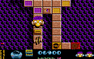Jumpin' Jackson (Atari ST) screenshot: Cassette tapes stop enemies.