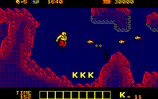 Karnov (Amstrad CPC) screenshot: Watch out for fish underwater...