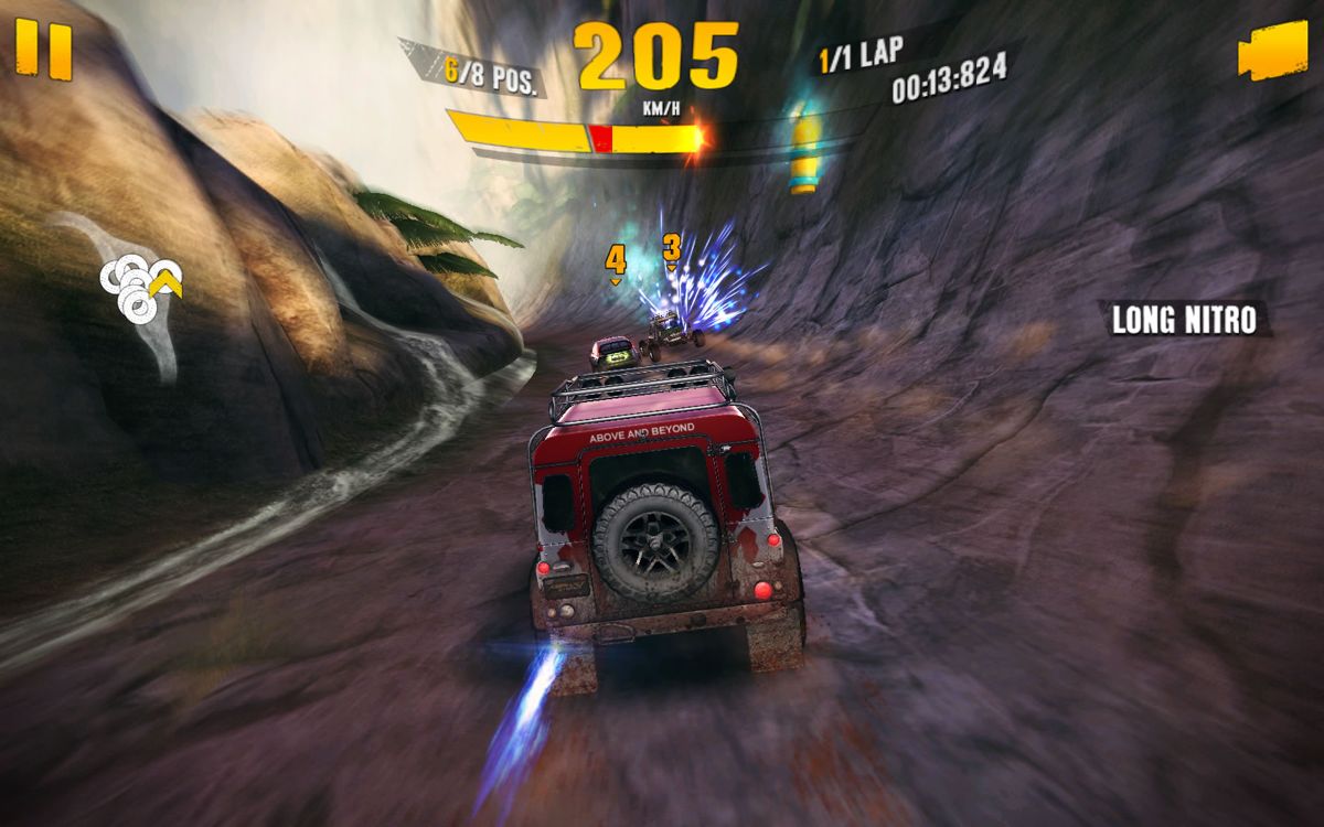 Asphalt: Xtreme (Windows Apps) screenshot: In pursuit with nitro activated. Wait until it reaches the red zone to activate the next one.