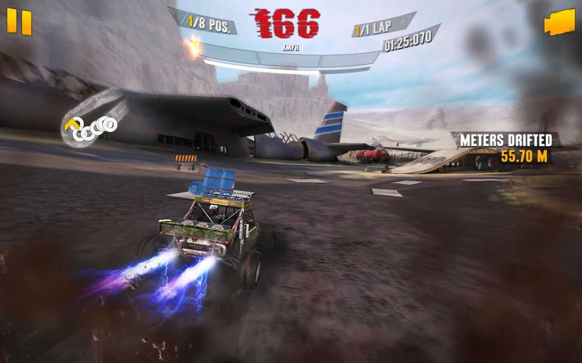 Asphalt: Xtreme (Windows Apps) screenshot: Burning the last of my nitro to reach the ramp with full speed.
