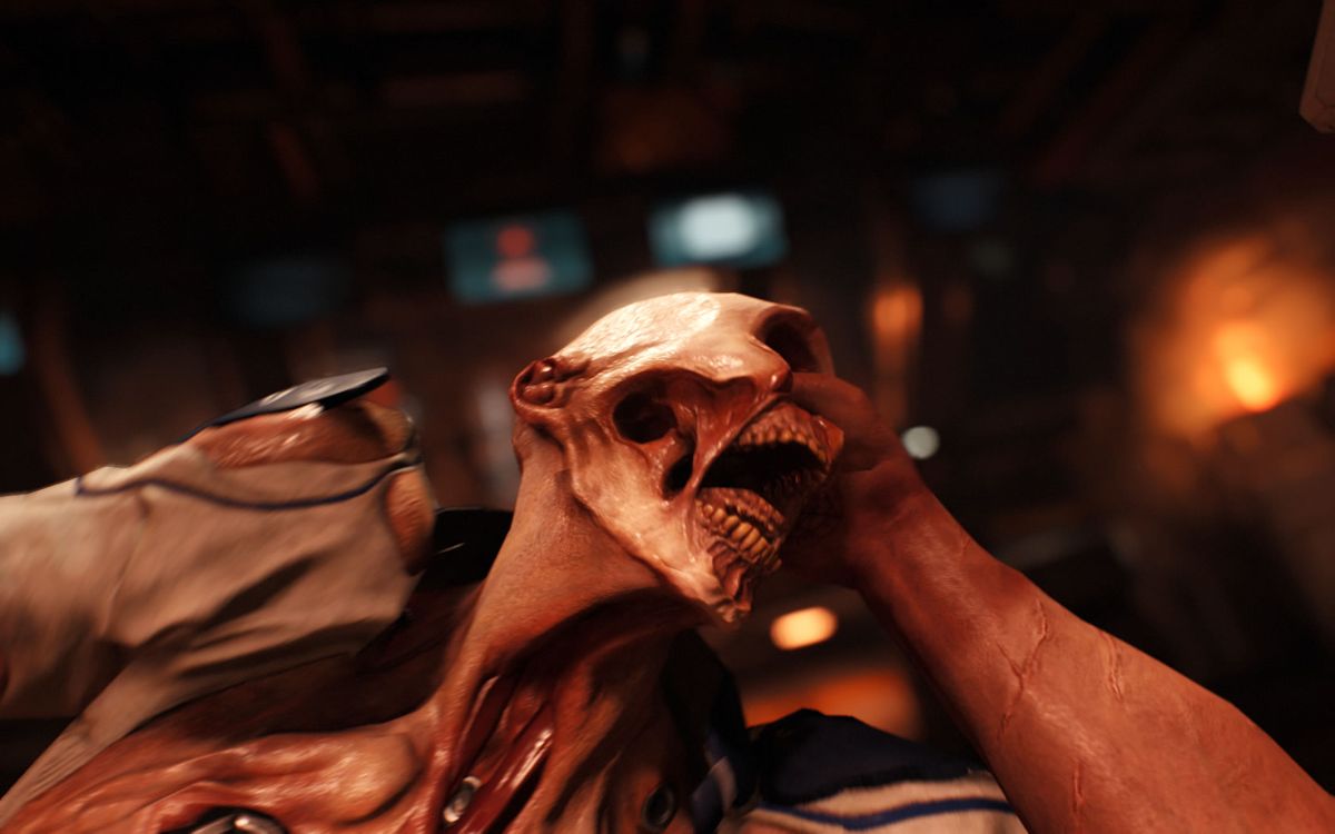 Doom (Windows) screenshot: The game starts with a violent wake-up call.