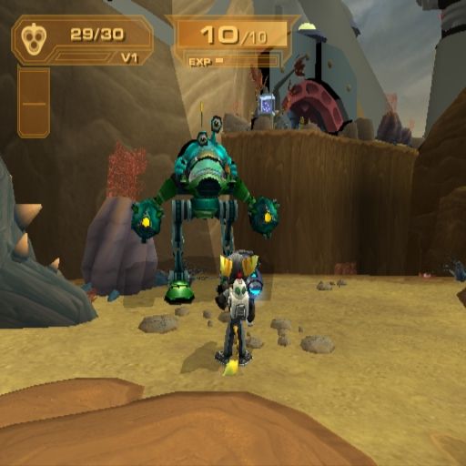 Ratchet & Clank: Up Your Arsenal (PlayStation 2) screenshot: First enemy,not really hard to kill....