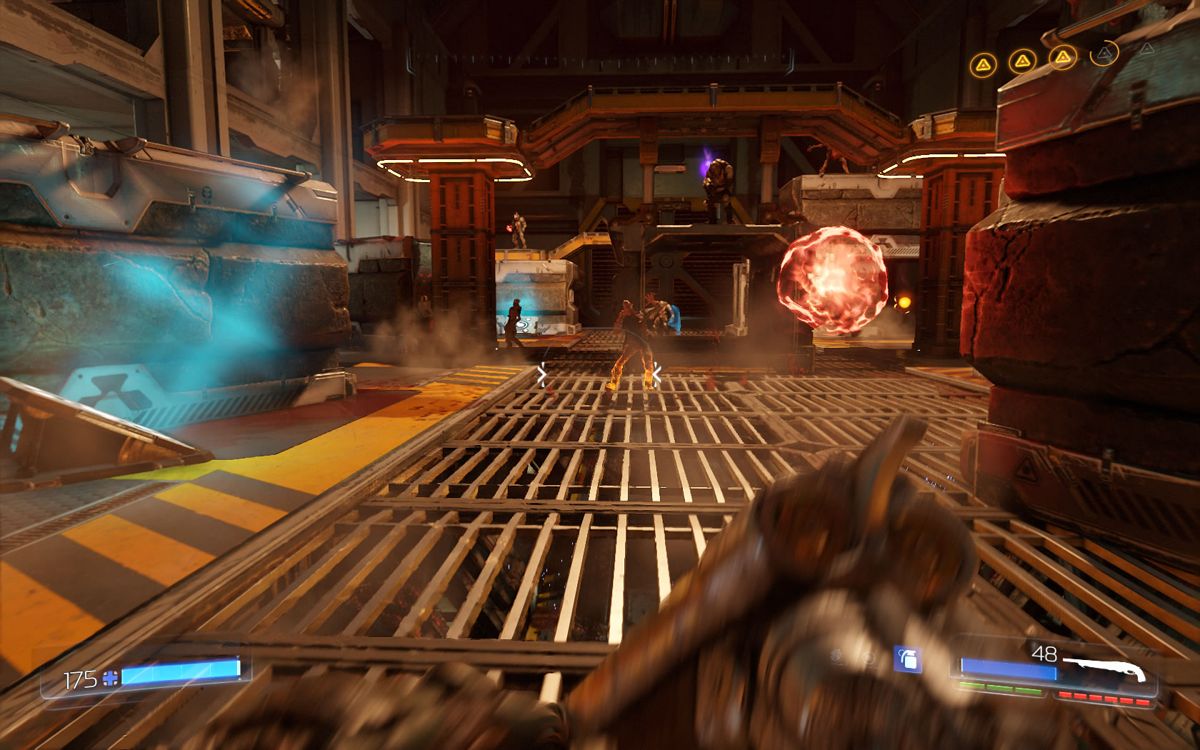 Doom (Windows) screenshot: The typical chaos of the arena-like fights