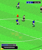 2005 Real Soccer (J2ME) screenshot: A Japanese player is about to pass.