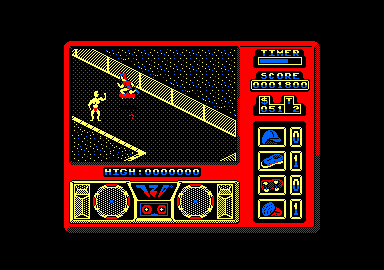 720º (Amstrad CPC) screenshot: Don't bump into that big guy
