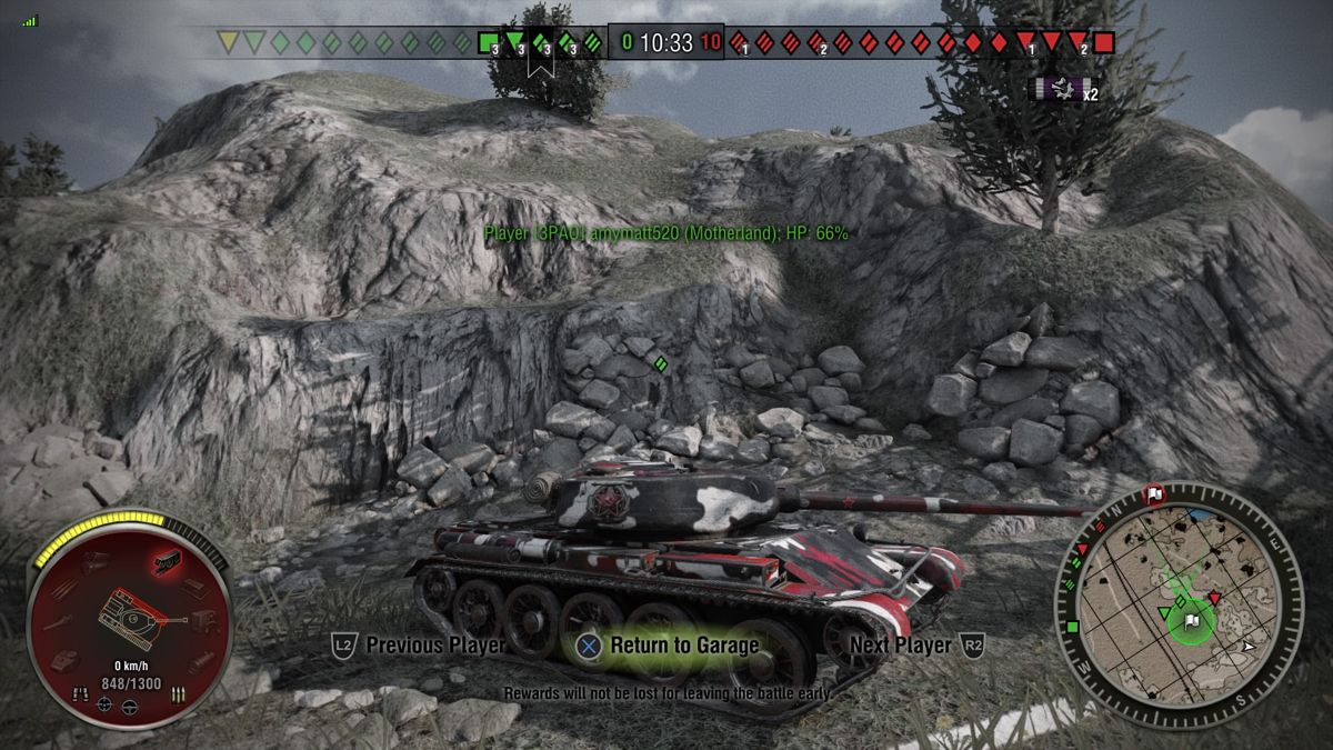World of Tanks: The Motherland (PlayStation 4) screenshot: Motherland tank taking cover behind a small rocky mountain