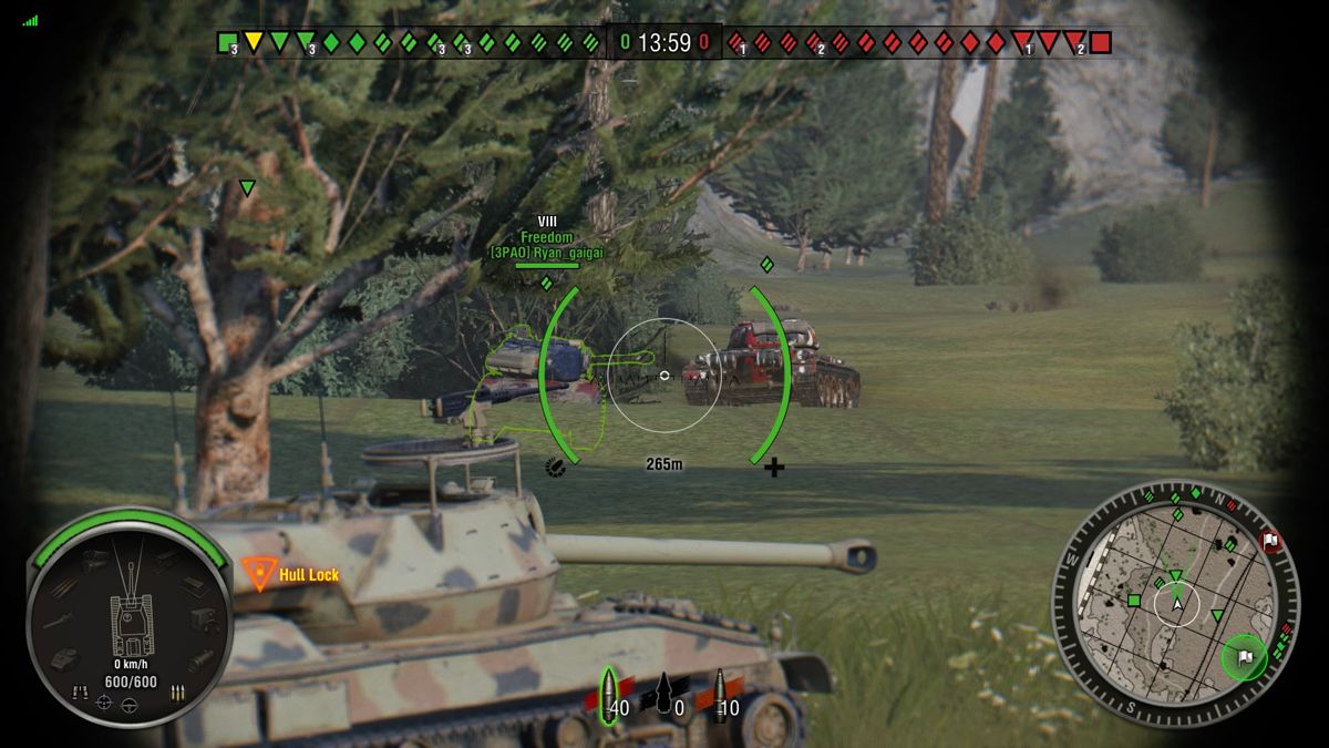World of Tanks: Independence Mega Bundle (PlayStation 4) screenshot: Freedom tank next to allied Motherland tank