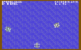 Scramble Spirits (Commodore 64) screenshot: Flying above the ocean