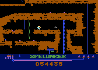 Spelunker (Atari 8-bit) screenshot: Get rid of the ghost (temporarily) with the flashlight.