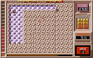 Torch 2081 (Amiga) screenshot: Another wave successfully completed with six lives