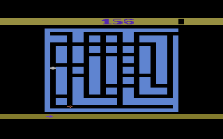 Tunnel Runner (Atari 2600) screenshot: That looks like the exit in the upper right corner...