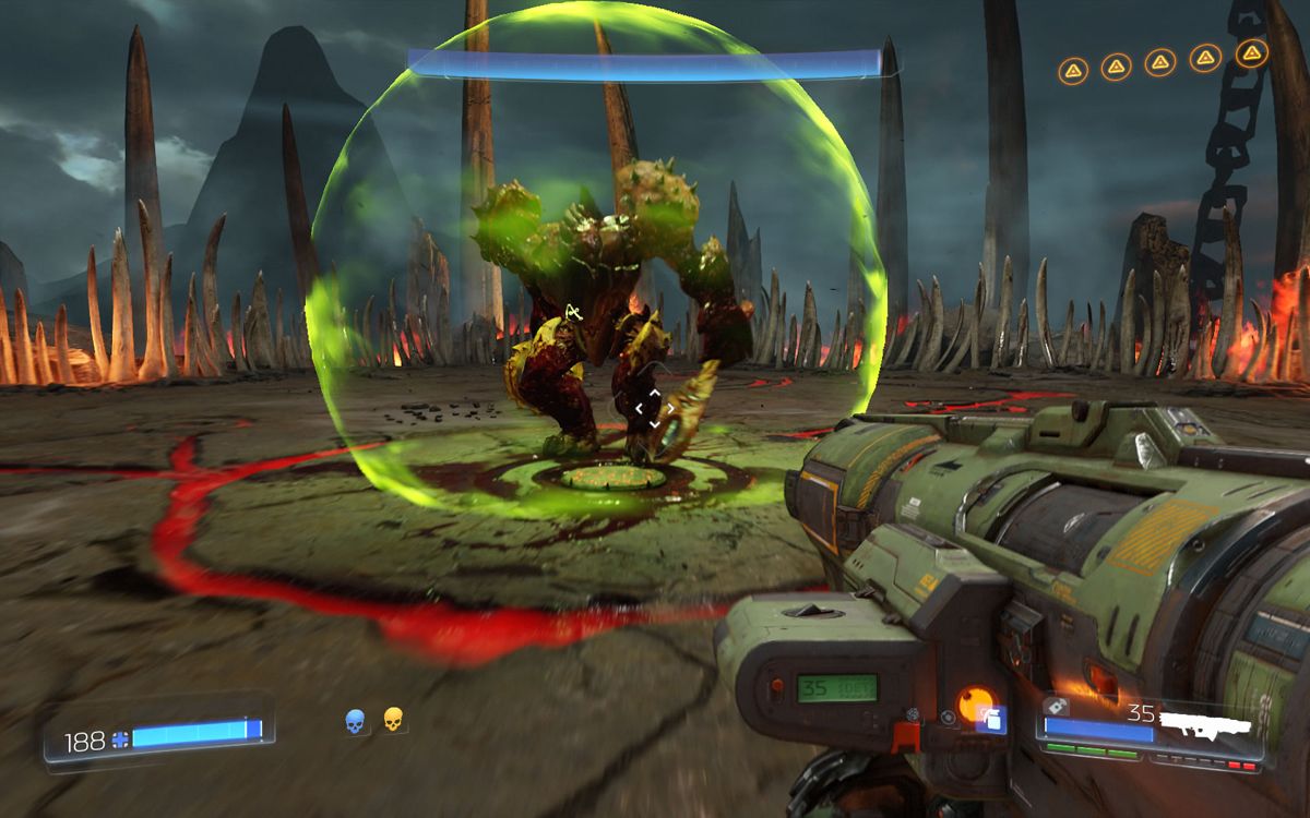 Doom (Windows) screenshot: Another major boss in the game, using an impenetrable shield.