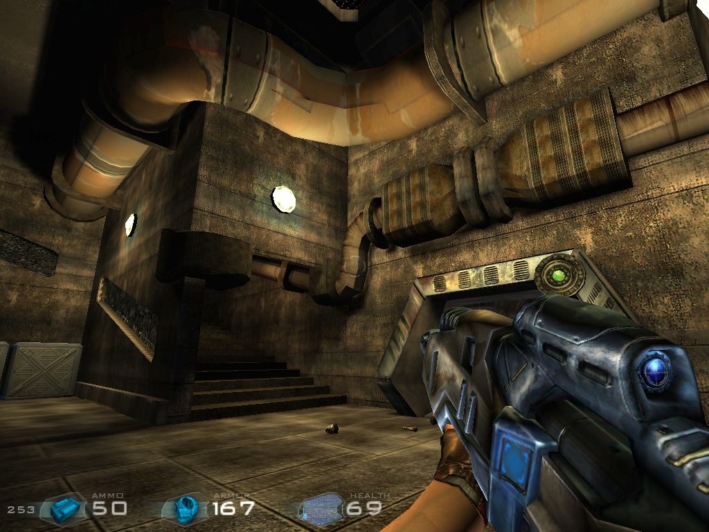 Kreed: Battle for Savitar (Windows) screenshot: Big, fat pipes. Where would we be without them?