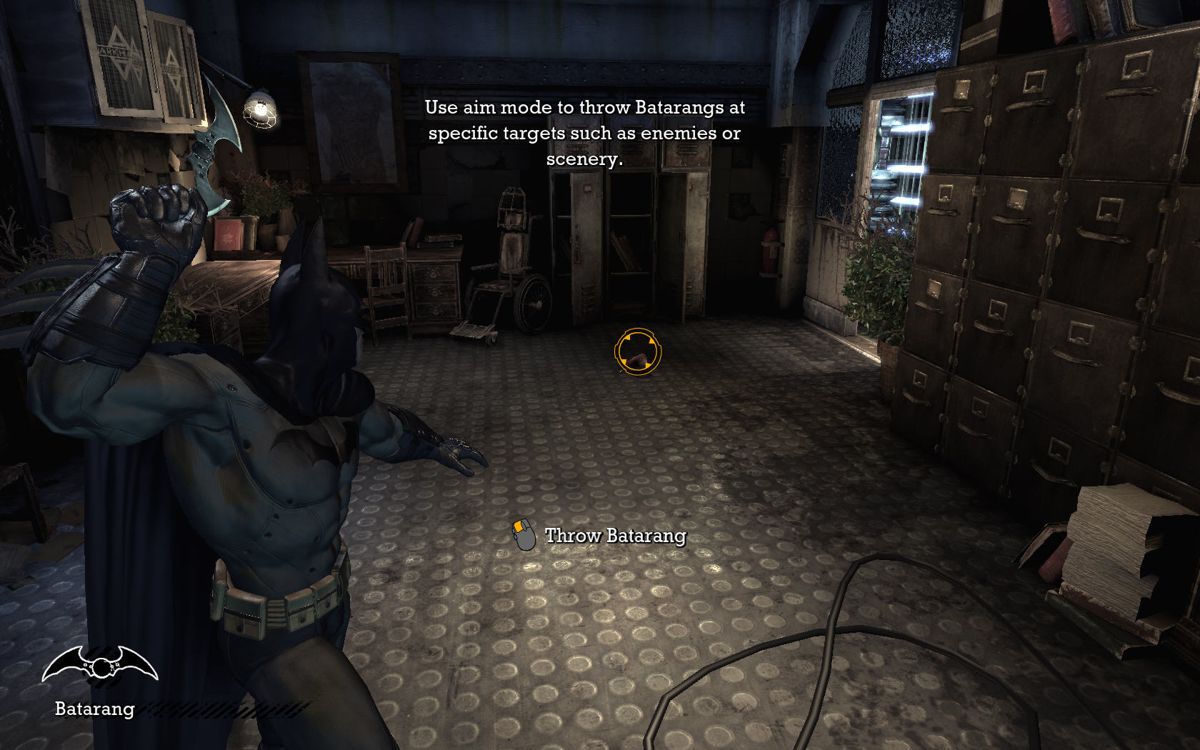 Batman: Arkham Asylum (Windows) screenshot: Aiming with batarang
