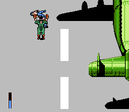 Ikari III: The Rescue (NES) screenshot: This boss just wants to throw me around.