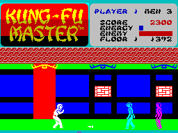 Kung-Fu Master (ZX Spectrum) screenshot: A knife thrower throws a knife.