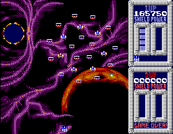 Taito's Super Space Invaders (SEGA Master System) screenshot: A ring of invaders