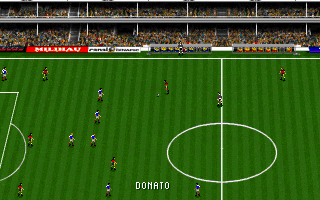 PC Selección Española de Fútbol Eurocopa '96 (DOS) screenshot: Match in Normal View
