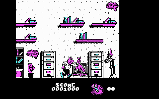 Mortadelo y Filemón II: Safari Callejero (DOS) screenshot: Catching hens