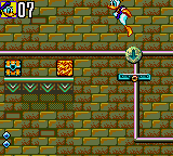 Deep Duck Trouble starring Donald Duck (Game Gear) screenshot: Here we have a small puzzle... I won't tell you how to solve it ;)