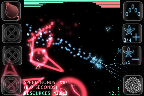 Blue Attack! (iPhone) screenshot: Larger enemies must be taken apart step by step.