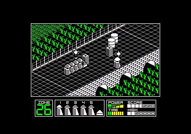 Highway Encounter (Amstrad CPC) screenshot: I need to shoot these out of the way.