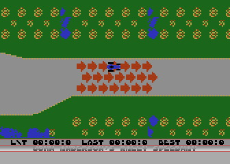 Rally Speedway (Atari 8-bit) screenshot: At the starting line.