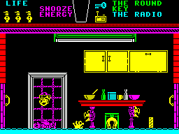 Pyjamarama (ZX Spectrum) screenshot: Mistimed it. That's one life gone. The dead body is at the foot of the doorway / window frame and is coloured purple the same as the background
