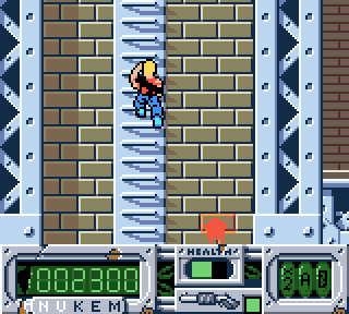 Duke Nukem (Game Boy Color) screenshot: Climbing to the top