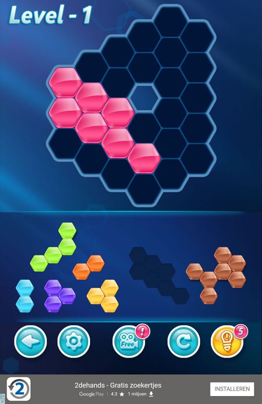 Block! Hexa Puzzle! (Android) screenshot: Smaller pieces make it more difficult.