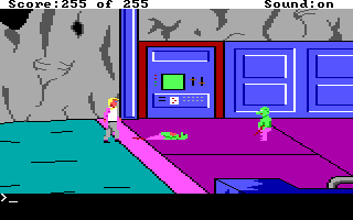 Space Quest: The Lost Chapter (DOS) screenshot: A confrontation with aliens! Quick, Roger! Do something!..