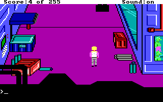 Space Quest: The Lost Chapter (DOS) screenshot: Exploring a hostile ship. More aliens, more danger!..