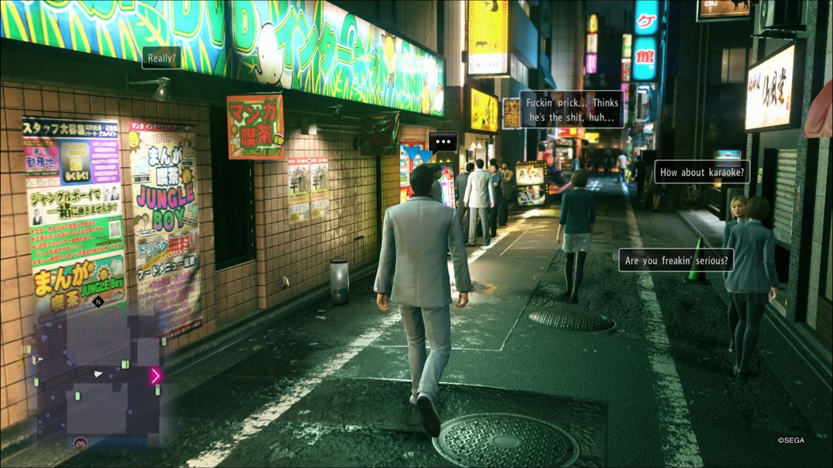 Yakuza: Kiwami 2 (PlayStation 4) screenshot: Various hooligans are troubling the civilians on the street and helping those in trouble will always yield a reward