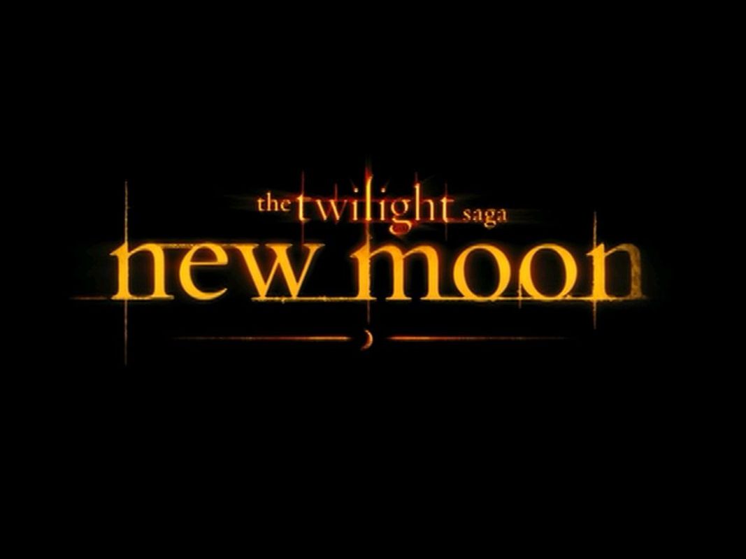 Scene It?: Twilight (DVD Player) screenshot: The main menu has a trailer for the Twilight Saga: New Moon