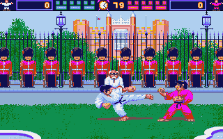 World Karate Championship (Atari ST) screenshot: Oops, white misses with his kick