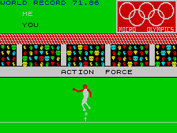 Micro Olympics (ZX Spectrum) screenshot: Event 2: Discus First the computer's player warms up. Note the arrow beneath the player, indicating concentration, stays rock steady