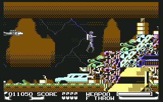 ThunderJaws (Commodore 64) screenshot: All kinds of trash polluting this ocean...