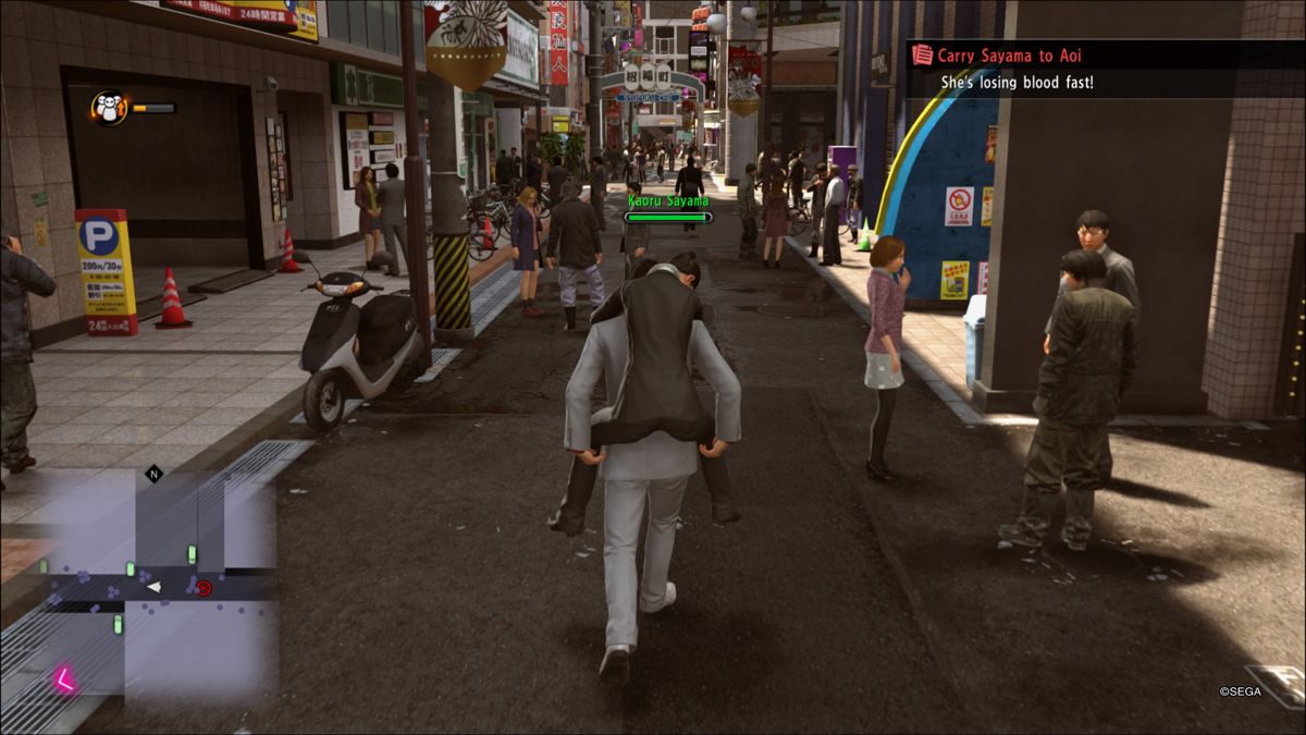 Yakuza: Kiwami 2 (PlayStation 4) screenshot: Helping Kaoru reach the doctor