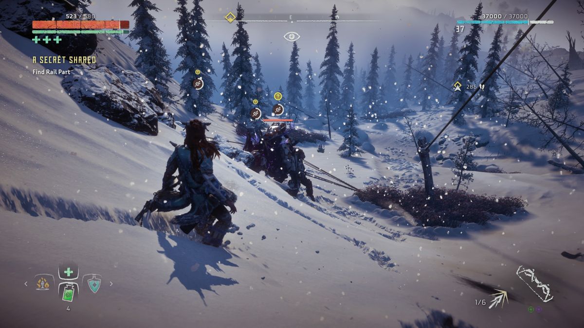 Horizon: Zero Dawn - The Frozen Wilds (PlayStation 4) screenshot: Testing a new weapon that tethers machines in place
