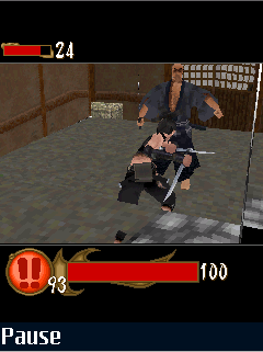 Tenchu: Ayame's Tale 3D (J2ME) screenshot: Fighting an enemy.