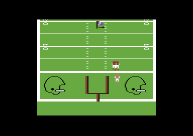 Quarterback (Commodore 64) screenshot: Return the kick.