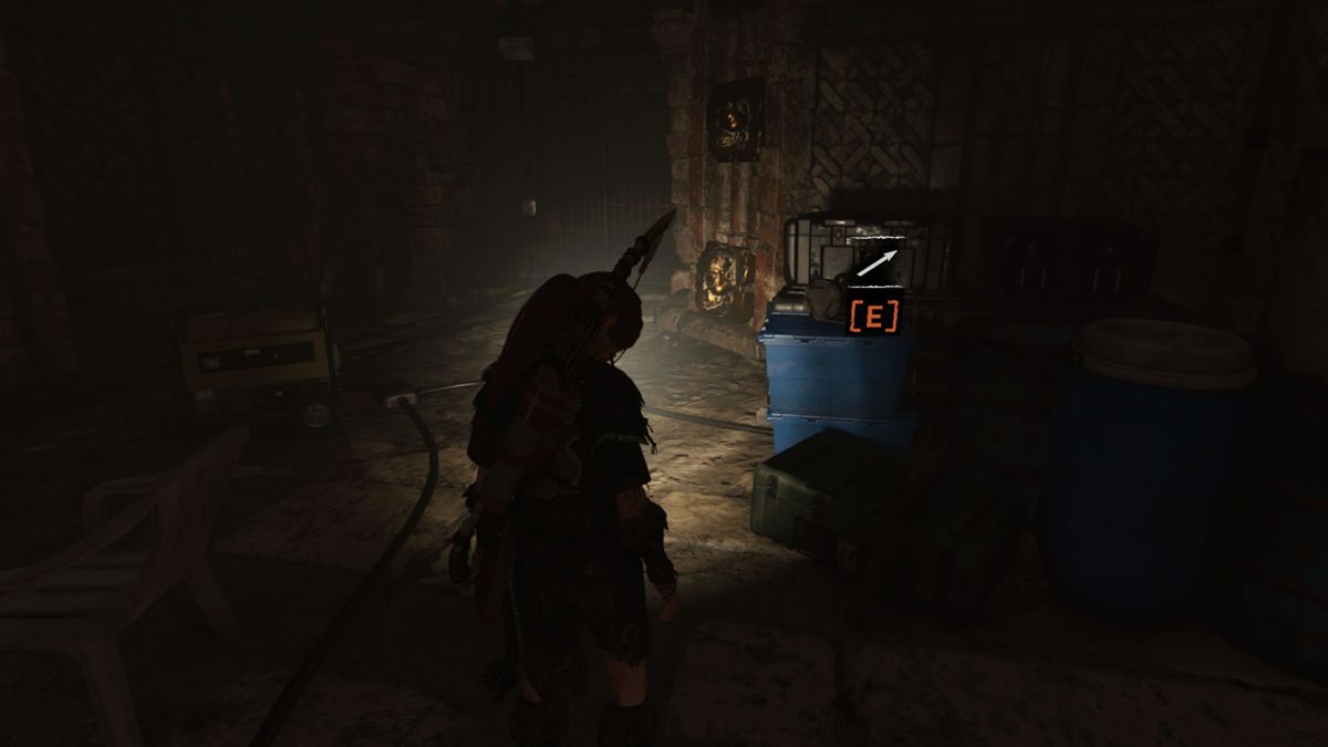 Shadow of the Tomb Raider: The Grand Caiman (Windows) screenshot: The first part of the crypt is dark and Lara has to locate a generator.