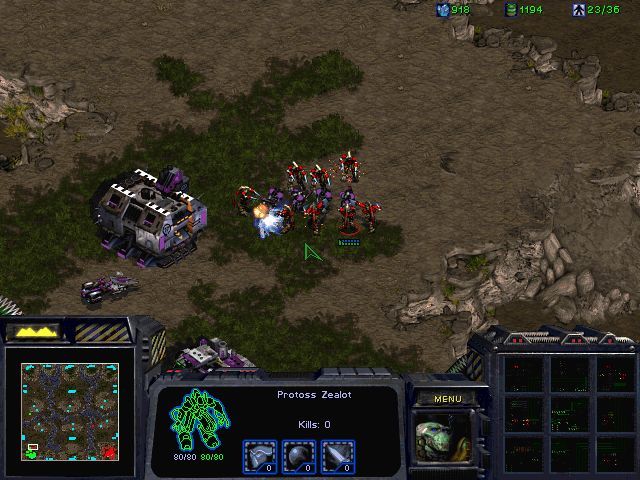 StarCraft: Brood War (Windows) screenshot: Battling the Zealots