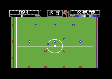 Subbuteo (Commodore 64) screenshot: Kick off.