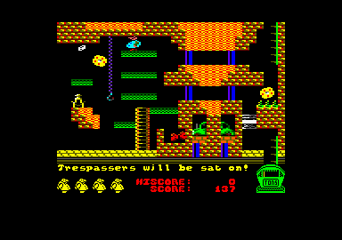 Chubby Gristle (Amstrad CPC) screenshot: Collecting flashing objects.