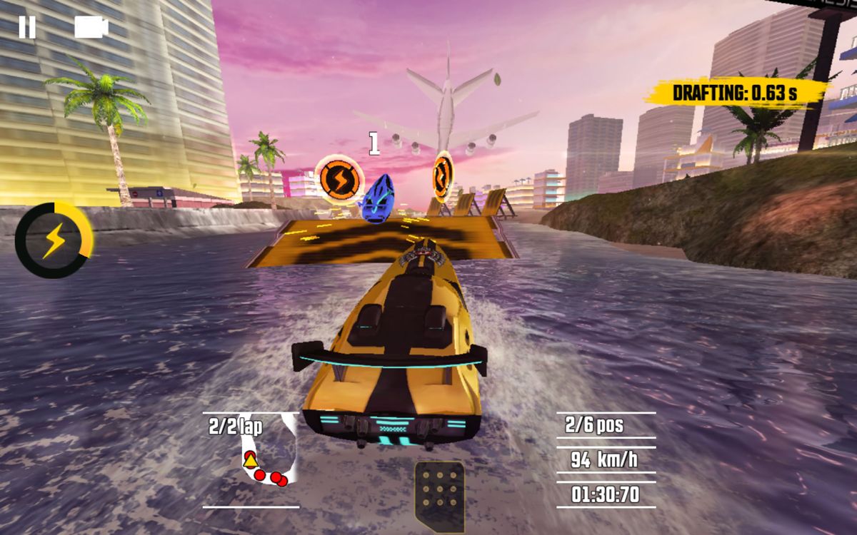 Driver: Speedboat Paradise (Android) screenshot: A ramp ahead