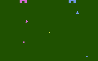 Space War (Atari 2600) screenshot: Don't crash into the sun at the center of the screen!